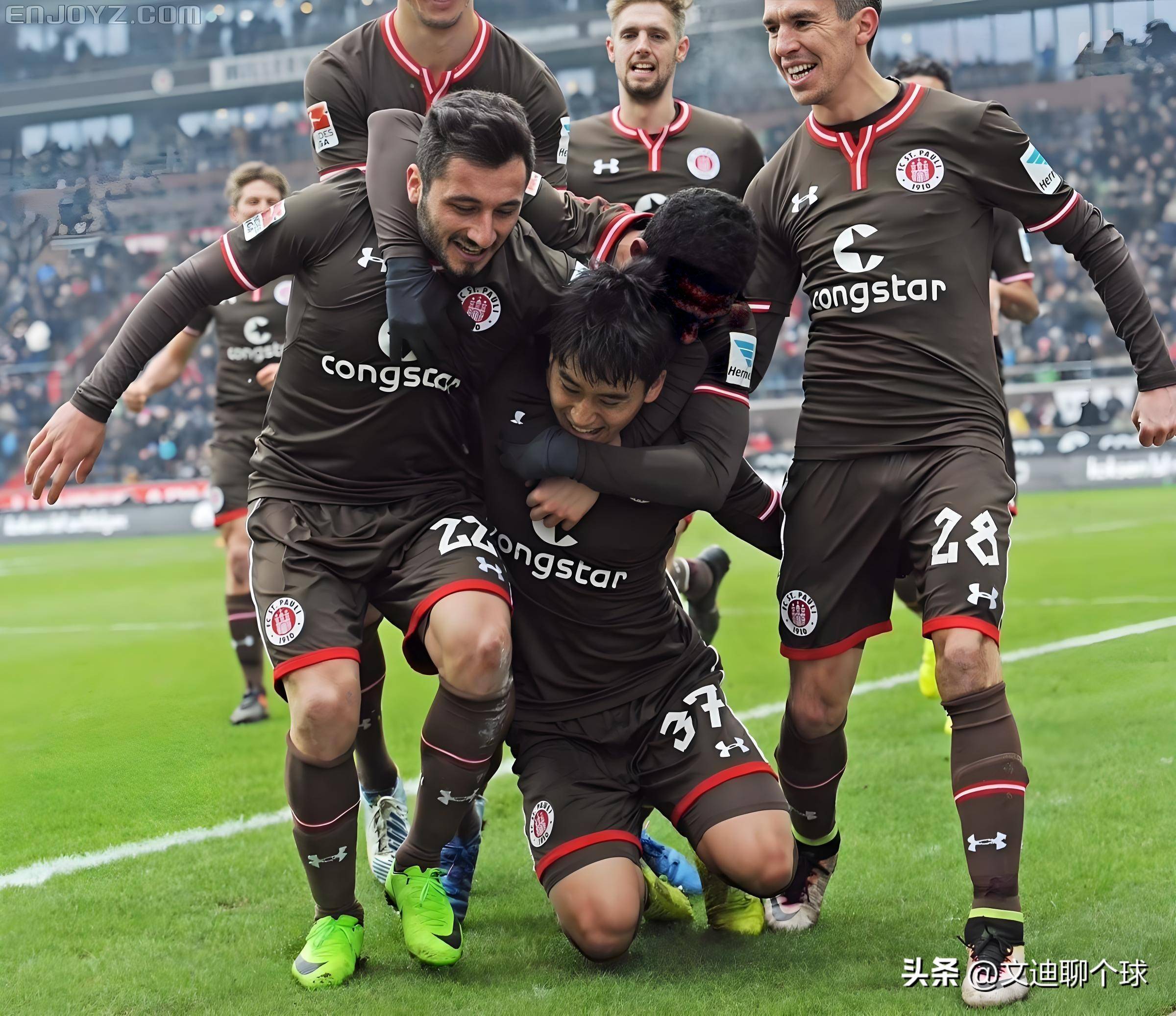 开云体育官网-联赛决赛即将开始，球迷期待激烈对决